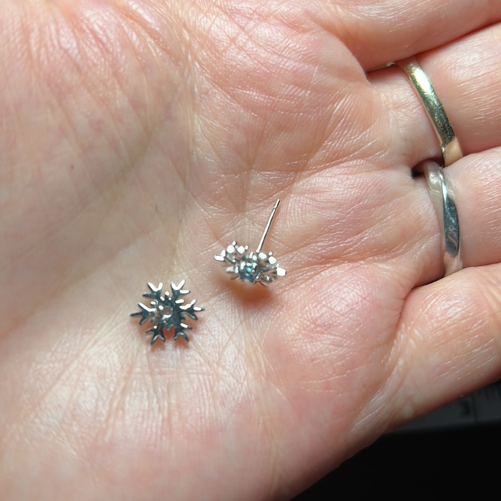 Silver Snowflake Earrings - Picture 2 of 4